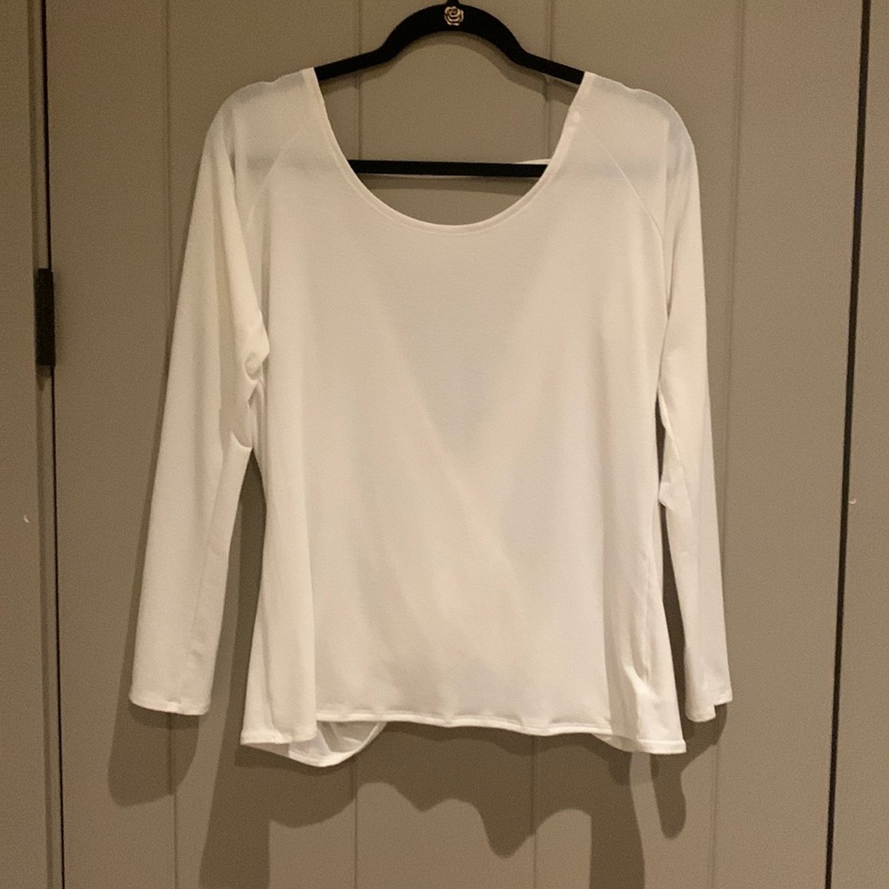 Montiel Activewear White Long Sleeved Yoga /Pilates Top With Open Draped Back